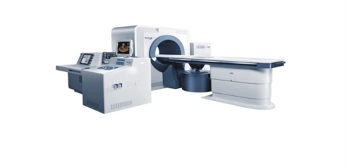 深耕超声治疗三十四载，王智彪教授荣膺美国聚焦超声基金会首届临床应用奖